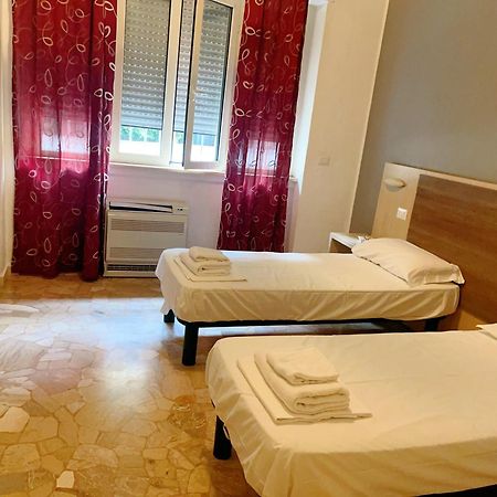 Hotel Bissi Milan Luaran gambar