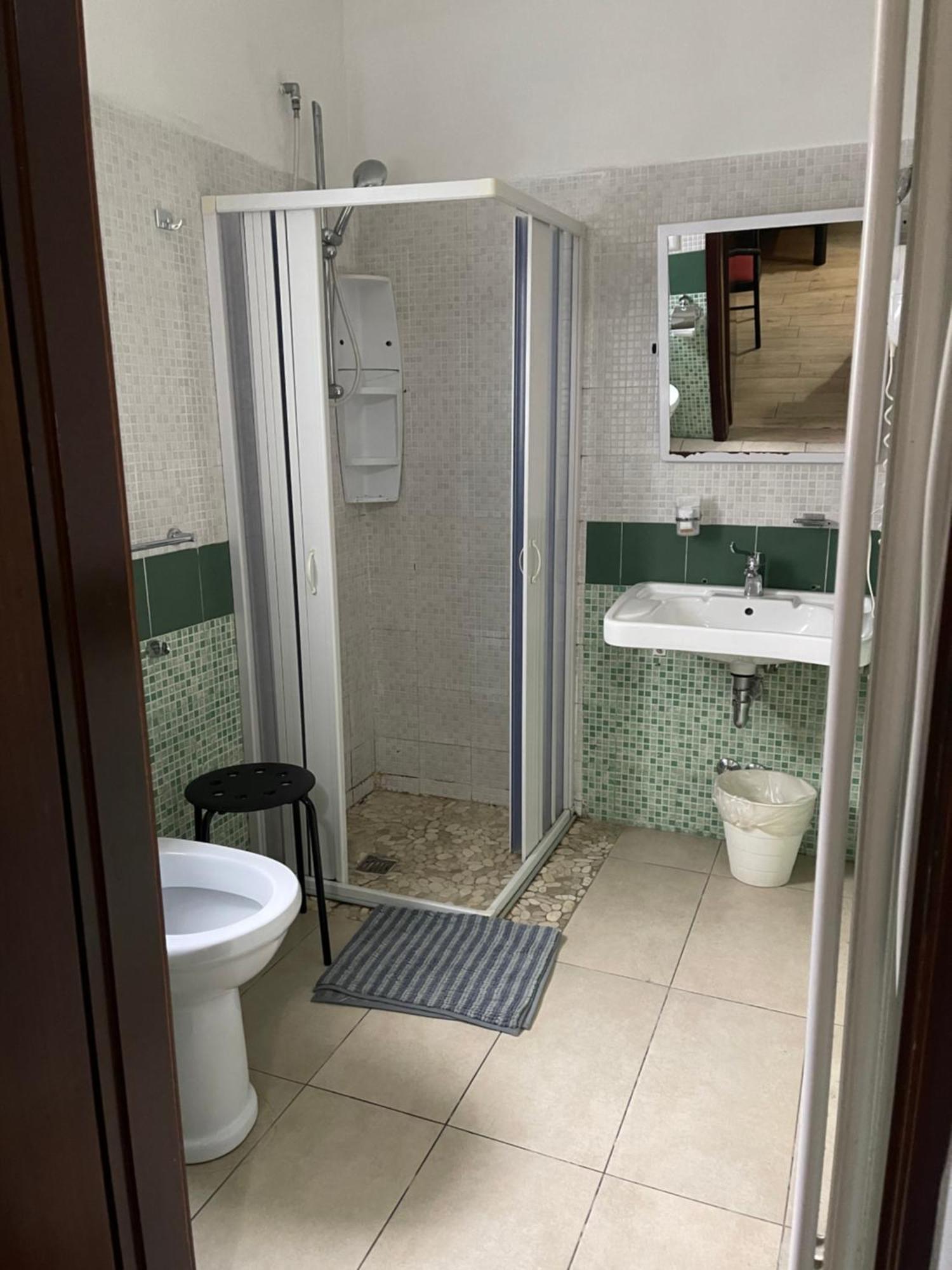 Hotel Bissi Milan Luaran gambar